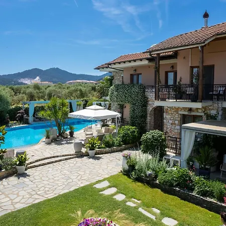 Nikoleta And 3* 萨索斯