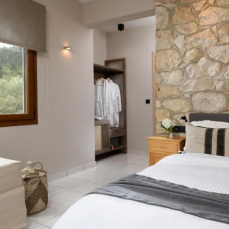 Nikoleta And Hotel 3*