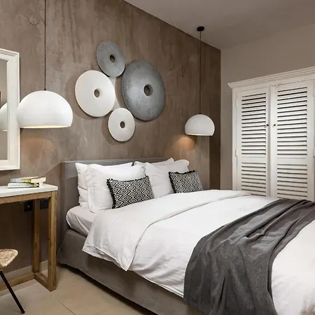 Nikoleta Luxury タソス