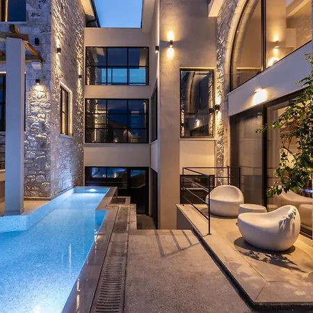 Nikoleta And 酒店 3*