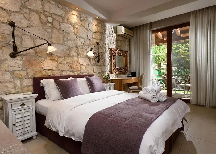 Nikoleta And 萨索斯