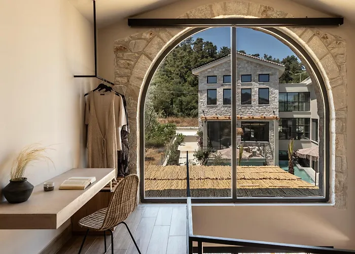 Nikoleta And Otel 3*